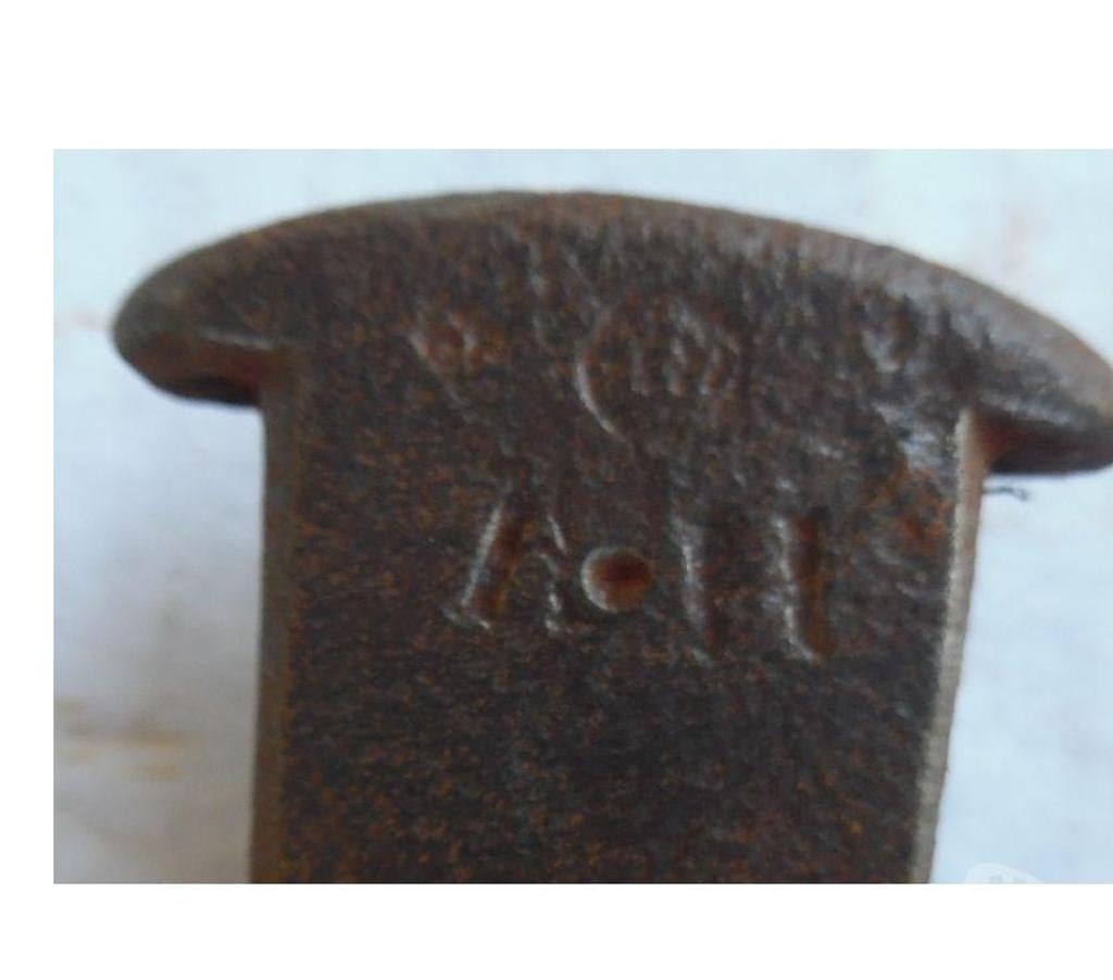  Hérault Castries - 34160 - Photos Vivastreet Balance Romaine à réparer il me semble qu'il y a gravé AH