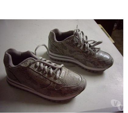 Chaussures Bouxwiller Bas-Rhin - Photos Vivastreet Paires de Joggers et Baskets de Ville pointure 38