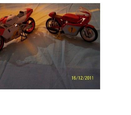 Collection Issy les Moulineaux Hauts-de-Seine - Photos Vivastreet LOT DE 15 MOTOS MINIATURES DE COLLECTION