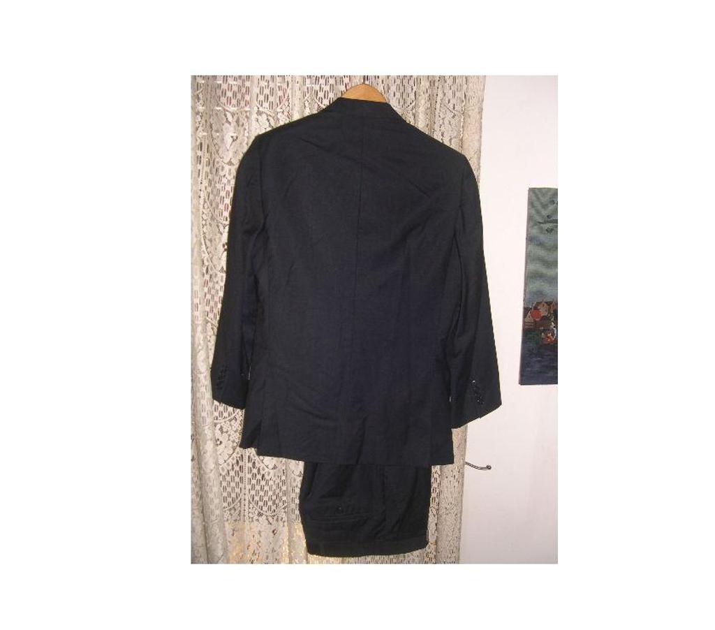 Vêtements occasion Bouches-du-Rhône Aix en Provence - Photos Vivastreet COSTUME HOMME IZAC NOIR TAILLE 44 36 LAINE & MOHAIR 
