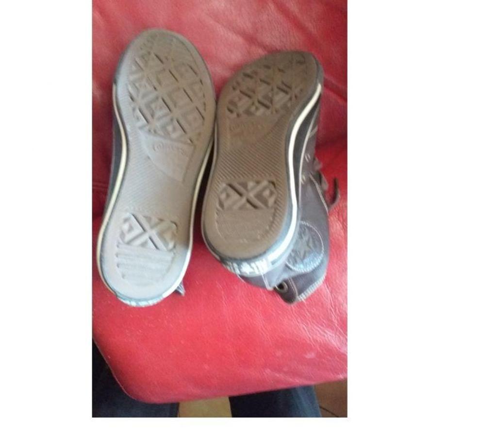 Chaussures Bouches-du-Rhône Aix en Provence - Photos Vivastreet CHAUSSURES HAUTE HOMME CONVERSE ALL STAR POINTURE 43 C