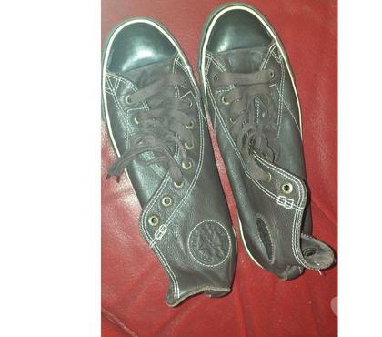 Chaussures et bottes occasion Aix en Provence Aix en Provence - Photos Vivastreet CHAUSSURES HAUTE HOMME CONVERSE ALL STAR POINTURE 43 C