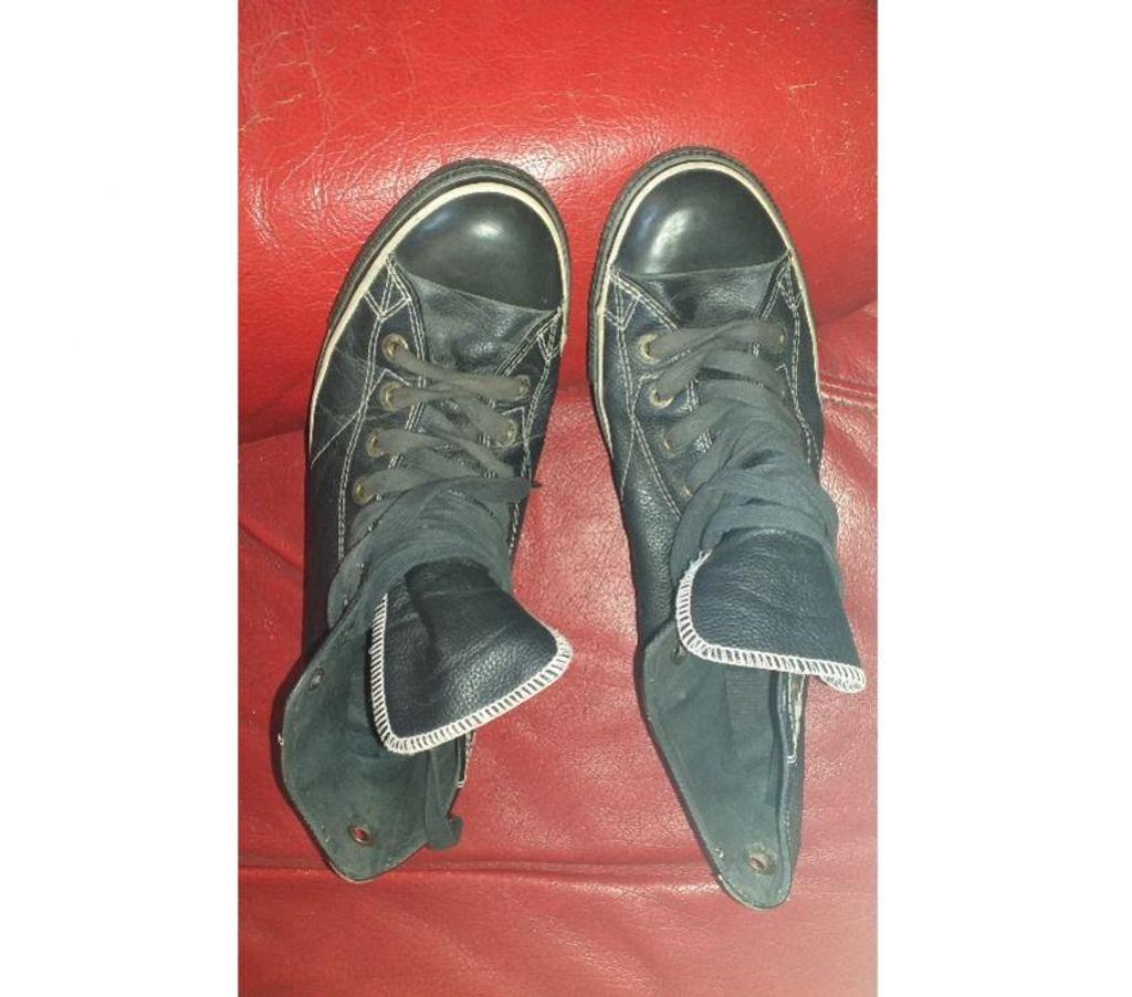 Chaussures Bouches-du-Rhône Aix en Provence - Photos Vivastreet CHAUSSURES HAUTE HOMME CONVERSE ALL STAR POINTURE 43 