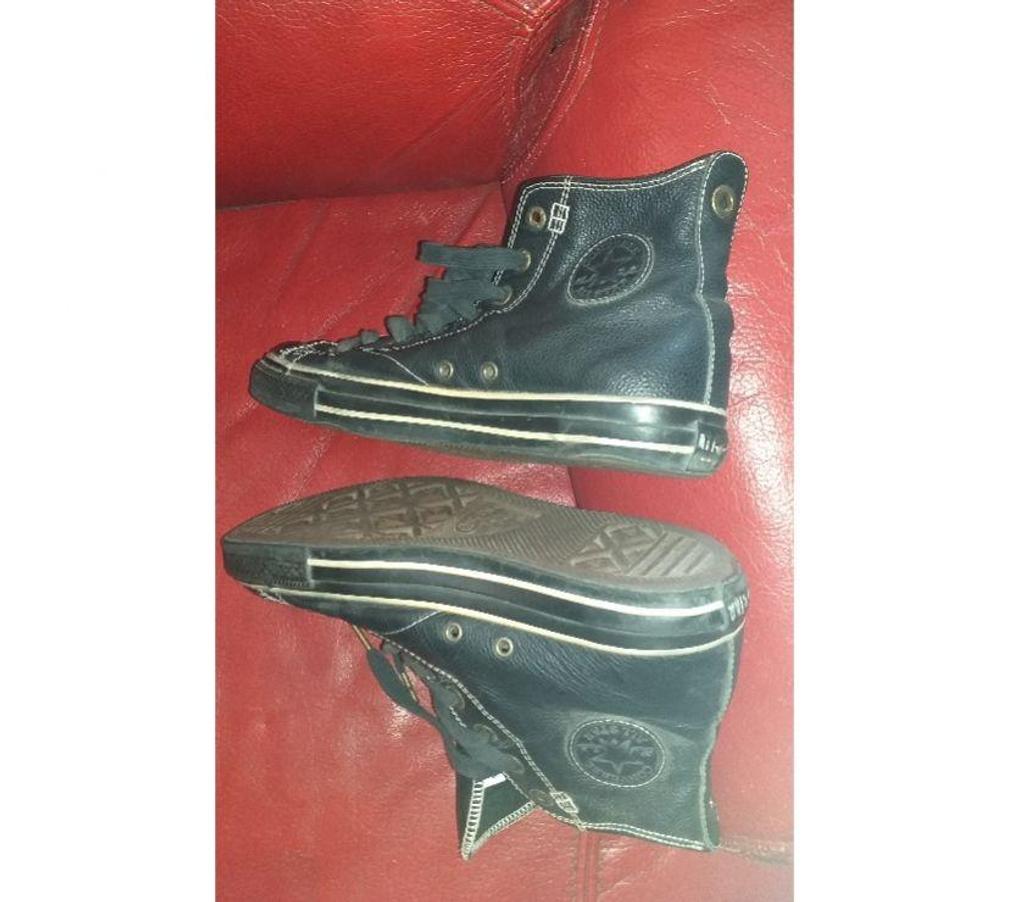 Chaussures Bouches-du-Rhône Aix en Provence - Photos Vivastreet CHAUSSURES HAUTE HOMME CONVERSE ALL STAR POINTURE 43 