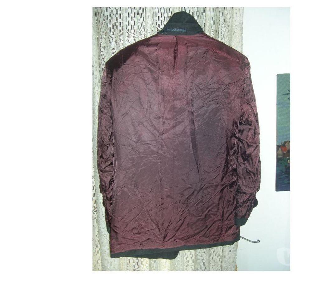 Vêtements occasion Bouches-du-Rhône Aix en Provence - Photos Vivastreet ENSEMBLE VESTE PANTALON MARQUE BRICE TAILLE 48