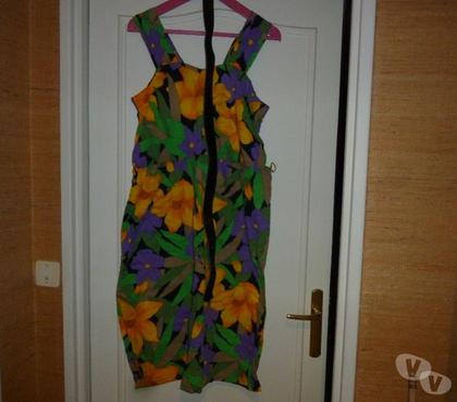 Vêtements occasion Le Kremlin Bicetre Val-de-Marne - Photos Vivastreet Robe d'été bain de soleil - T40-42 - plusieurs couleurs