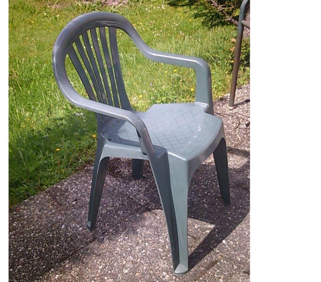 Bas-Rhin Bouxwiller - 67330 - Photos Vivastreet Fauteuils Monobloc d'extérieur à accoudoir