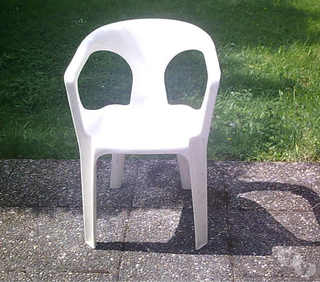 Bas-Rhin Bouxwiller - 67330 - Photos Vivastreet Fauteuils Monobloc d'extérieur à accoudoir