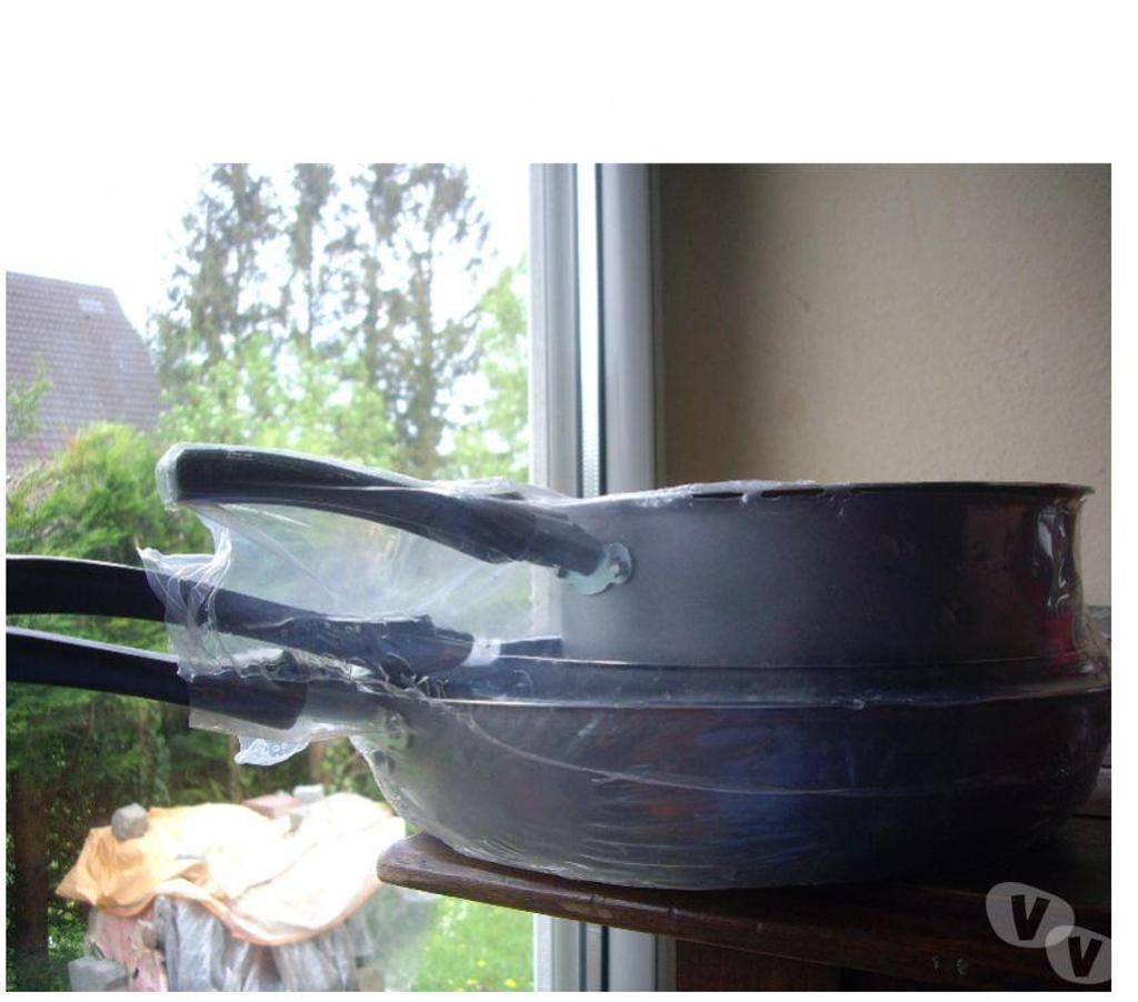 Ameublement & art de la table Bas-Rhin Bouxwiller - 67330 - Photos Vivastreet Sets divers de Casseroles, Poêles, Sauteuse....