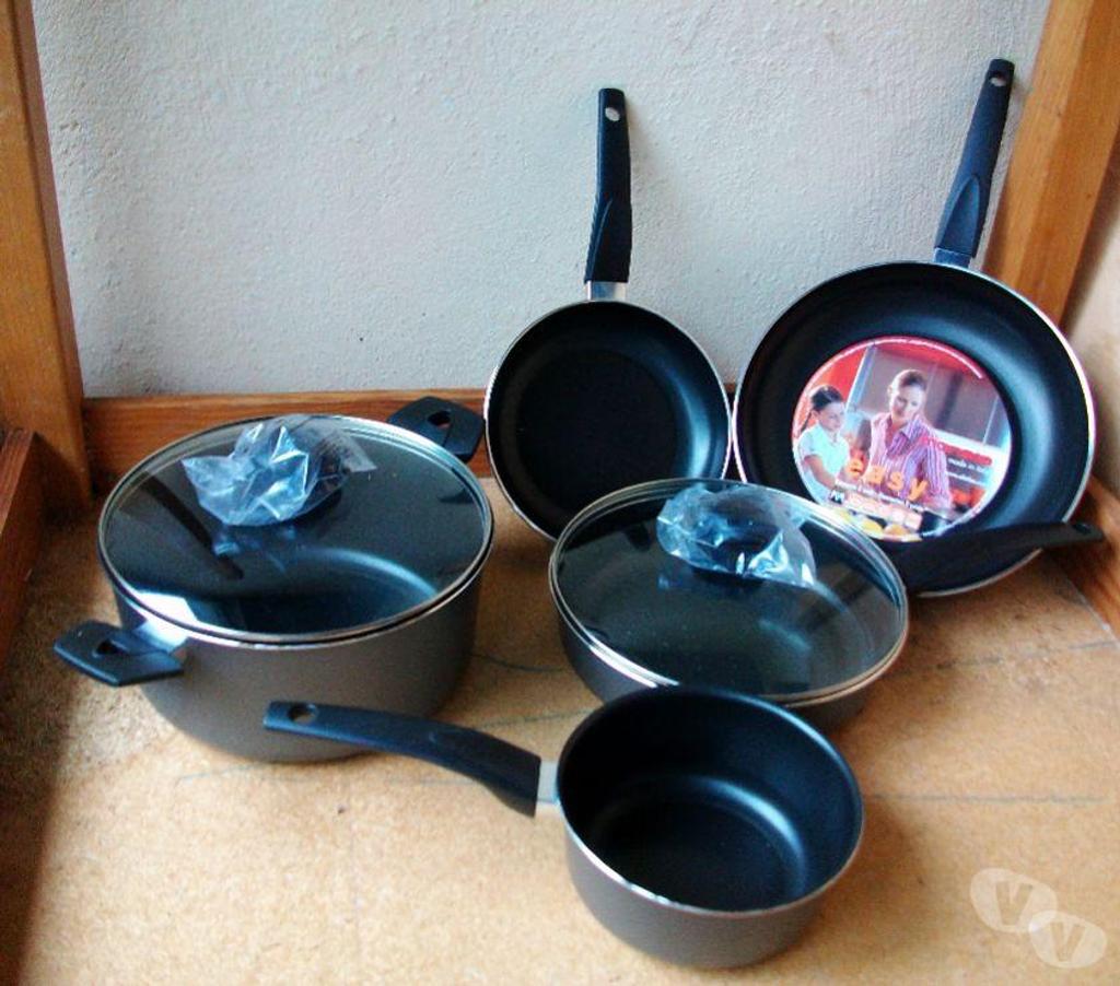 Ameublement & art de la table Bas-Rhin Bouxwiller - 67330 - Photos Vivastreet Sets divers de Casseroles, Poêles, Sauteuse....