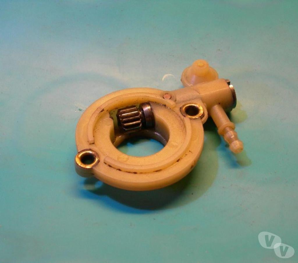  Haute-Savoie Marcellaz - 74250 - Photos Vivastreet pompe à huile automatique tronconneuse Stihl 026 