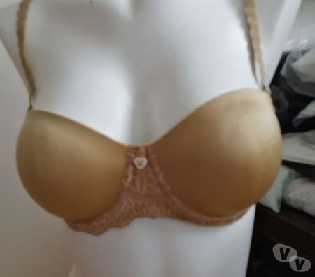 Vêtements occasion Val-d'Oise Bernes sur Oise - 95340 - Photos Vivastreet SOUTIEN GORGE ANGEL CURVES DE CHEZ TRIUMPH TAILLE 90C