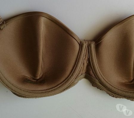 Vêtements occasion Val-d'Oise Bernes sur Oise - 95340 - Photos Vivastreet SOUTIEN GORGE ANGEL CURVES DE CHEZ TRIUMPH TAILLE 90C