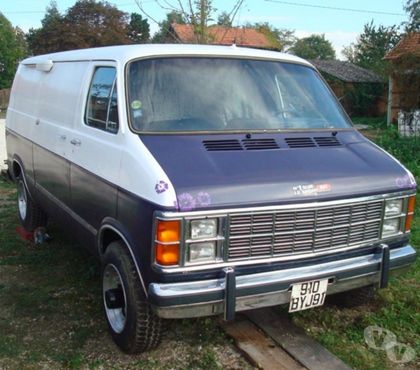 Voiture de collection Touquin Seine-et-Marne - Photos Vivastreet DODGE-Ram 350royal essenceGPL vanUSA1982