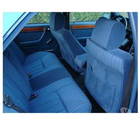 Pièces et services auto Seine-et-Marne Touquin - 77131 - Photos Vivastreet MERCEDES W124 tableau de bord noir et boiserie ou bleu
