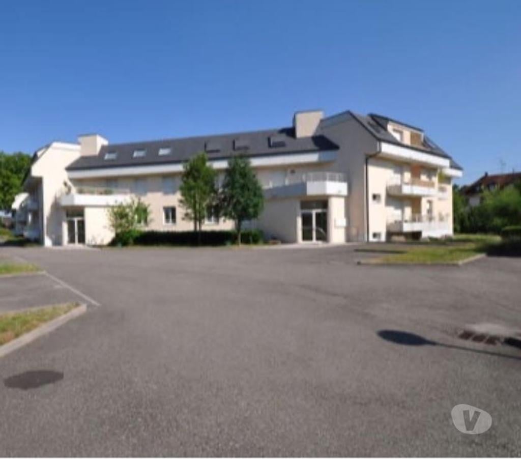 Parkings - Garages Bas-Rhin Illkirch Graffenstaden - 67400 - Photos Vivastreet Garage à LOUER à ILLIRCH-GRAFFENSTADEN