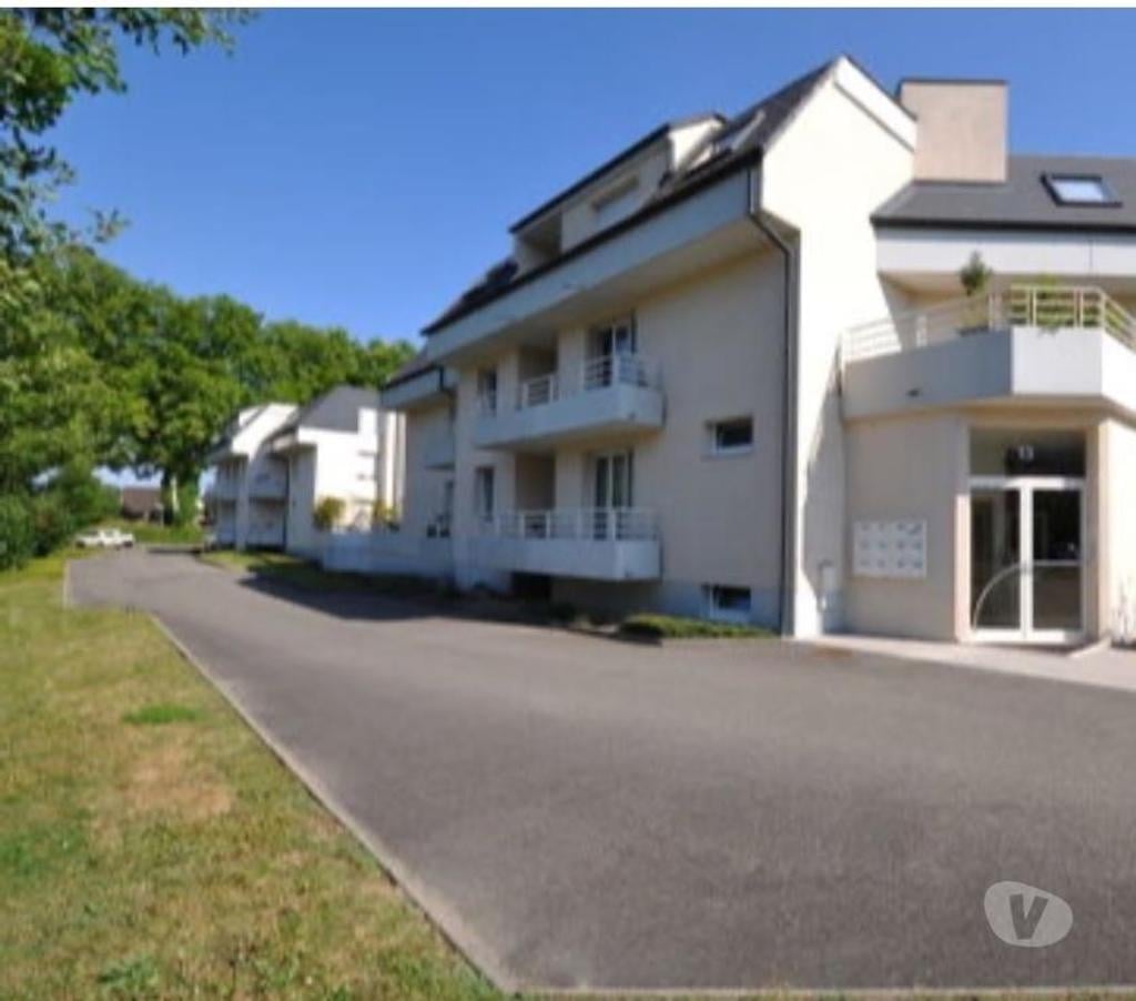 Parkings - Garages Bas-Rhin Illkirch Graffenstaden - 67400 - Photos Vivastreet Garage à LOUER à ILLIRCH-GRAFFENSTADEN