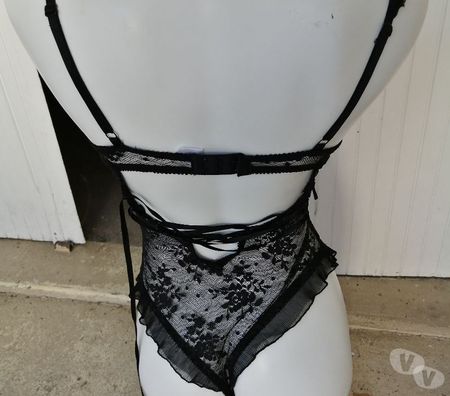 Vêtements occasion Val-d'Oise Bernes sur Oise - 95340 - Photos Vivastreet Superbe Ensemble En Dentelle GLAMOUR Taille 90c