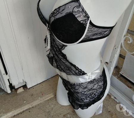 Vêtements occasion Val-d'Oise Bernes sur Oise - 95340 - Photos Vivastreet Superbe : BODY GLAMOUR En Dentelle Taille 95B Neuf