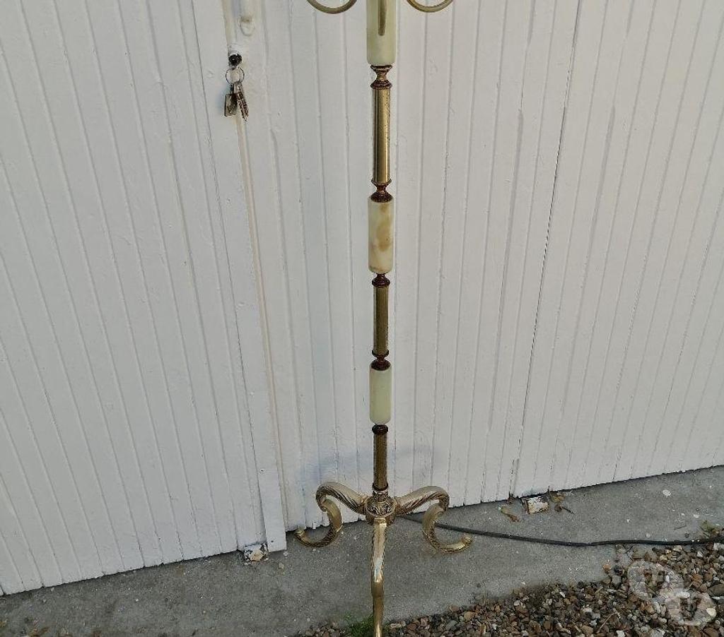 Décoration - art Val-d'Oise Bernes sur Oise - 95340 - Photos Vivastreet Vintage & Déco Ancien Lampadaire Onyx & Laiton A Restaurer