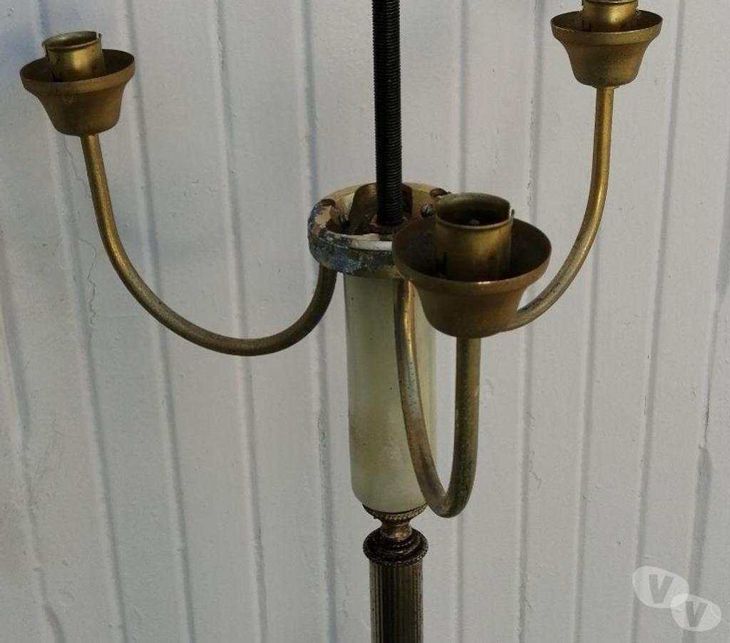 Décoration - art Val-d'Oise Bernes sur Oise - 95340 - Photos Vivastreet Vintage & Déco Ancien Lampadaire Onyx & Laiton A Restaurer