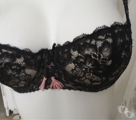 Vêtements occasion Val-d'Oise Bernes sur Oise - 95340 - Photos Vivastreet SOUTIEN GORGE Superbe AUBADE Dentelles TAILLE 95B Neuf