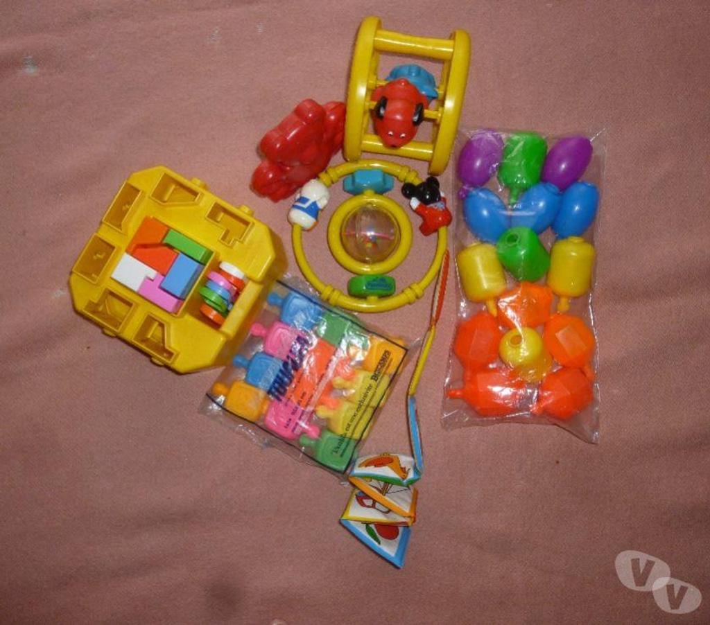 Jeux - Jouets Val-de-Marne Le Kremlin Bicetre - 94270 - Photos Vivastreet Divers jouets jeunes enfants Playschool et autres