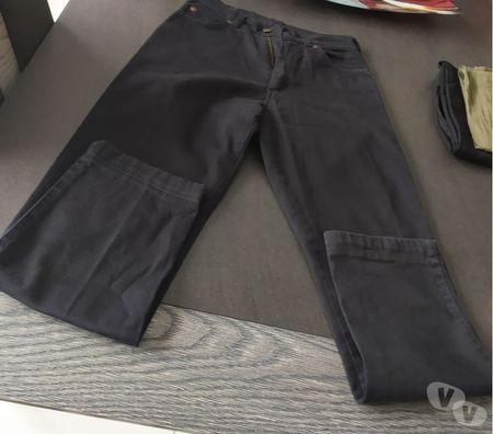 Vêtements occasion Moselle Florange - 57190 - Photos Vivastreet prix pour 1 pantalon au choix