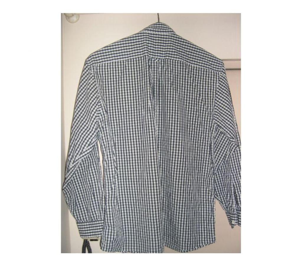 Vêtements occasion Bouches-du-Rhône Aix en Provence - Photos Vivastreet CHEMISE MANCHE LONGUE HOMME HUGO BOSS XL