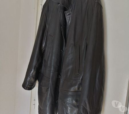 Vêtements occasion Val-d'Oise Bernes sur Oise - 95340 - Photos Vivastreet TOP Manteau Agneau Plongé HUGO BOSS Neuf Taille 54