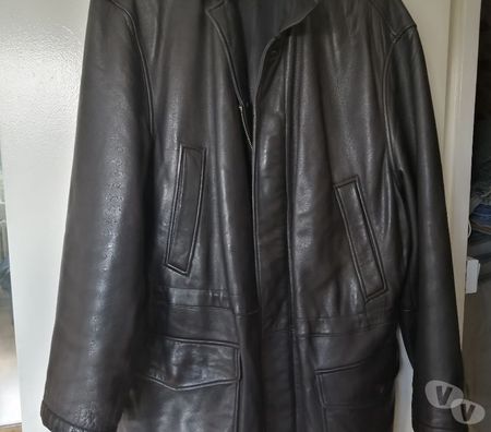 Vêtements occasion Val-d'Oise Bernes sur Oise - 95340 - Photos Vivastreet TOP Manteau Agneau Plongé HUGO BOSS Neuf Taille 54