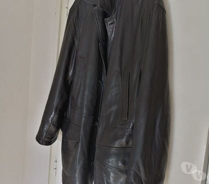 Vêtements occasion Bernes sur Oise Val-d'Oise - Photos Vivastreet TOP Manteau Agneau Plongé HUGO BOSS Neuf Taille 54