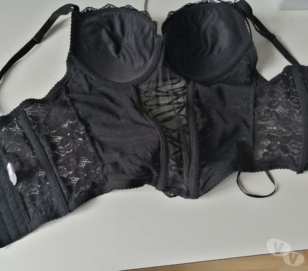 Vêtements occasion Val-d'Oise Bernes sur Oise - 95340 - Photos Vivastreet Black Bustier Guêpière CALIN Dentelles Taille 85C Neuf