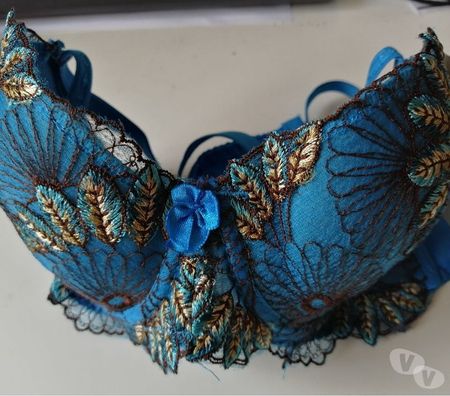 Vêtements occasion Val-d'Oise Bernes sur Oise - 95340 - Photos Vivastreet Top Soutien Gorge WONDERBRA Taille 40 90B Neuf