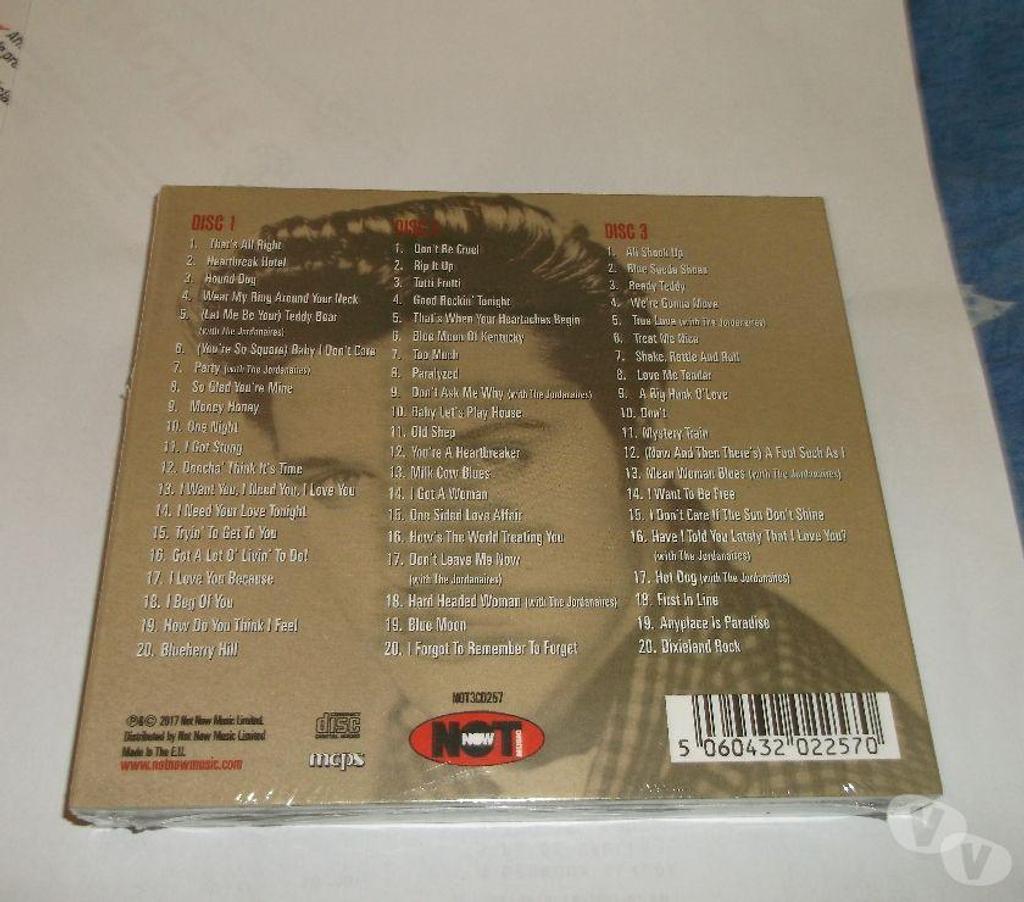 CDs Vendée Soullans - 85300 - Photos Vivastreet compilation de 4 CD de Johnny Hallyday + 3 CD D'ELVIS PRES