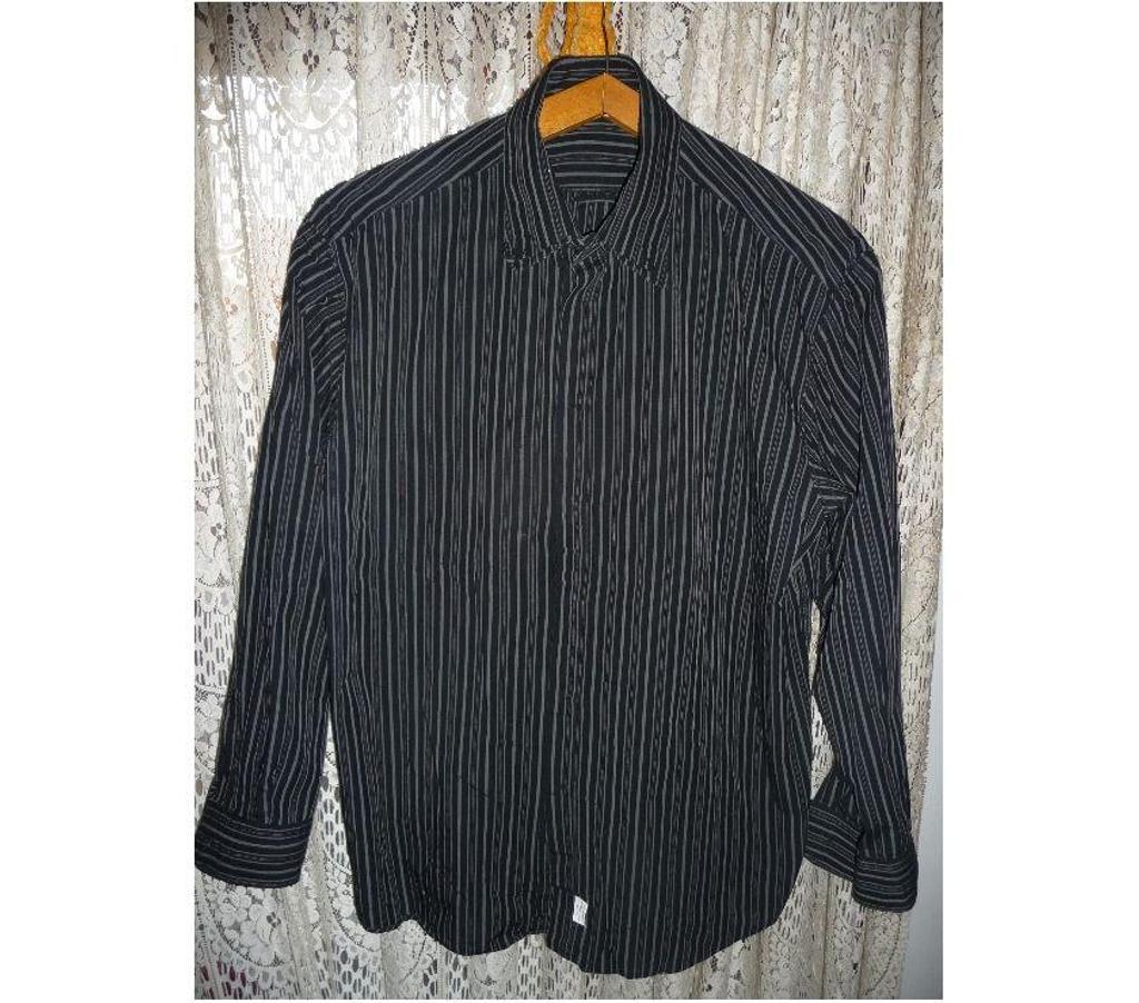 Vêtements occasion Bouches-du-Rhône Aix en Provence - Photos Vivastreet CHEMISE MANCHE LONGUE HOMME MARQUE BALMAIN 44 XL