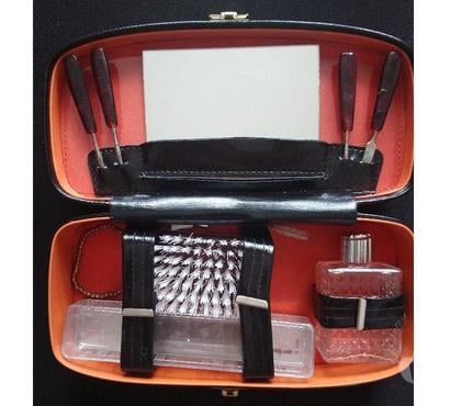 Accessoires - Bagagerie La Courneuve Seine-Saint-Denis - Photos Vivastreet Trousse de voyage complète