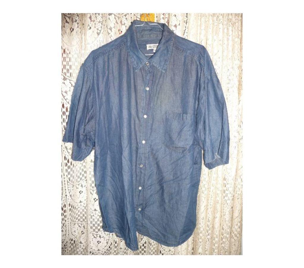 Vêtements occasion Bouches-du-Rhône Aix en Provence - Photos Vivastreet CHEMISE HOMME MANCHE COURTE MARQUE L'HOMME MODERNE XXL
