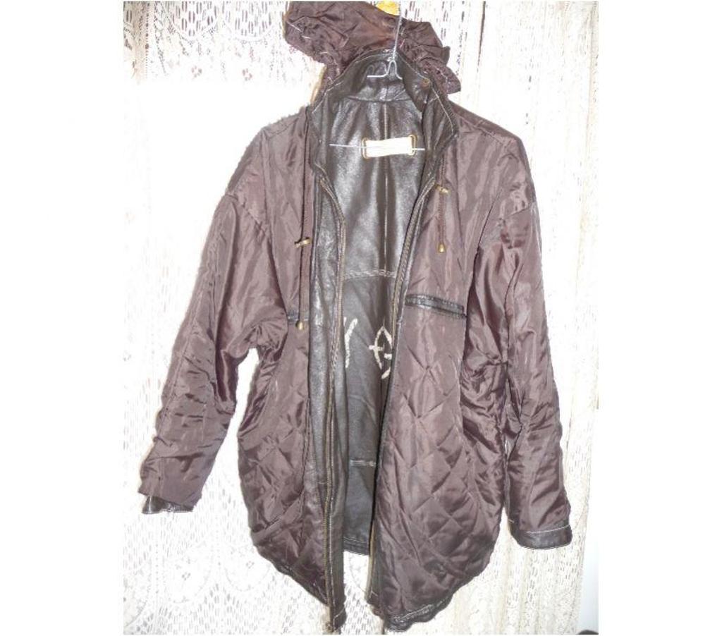Vêtements occasion Bouches-du-Rhône Aix en Provence - Photos Vivastreet BLOUSON CUIR HOMME CAPUCHON MARQUE YIPPIE TAILLE XL 42