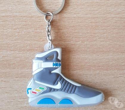 Collections Carnon Hérault - Photos Vivastreet Porte clé basket sneakers nike retour vers le futur