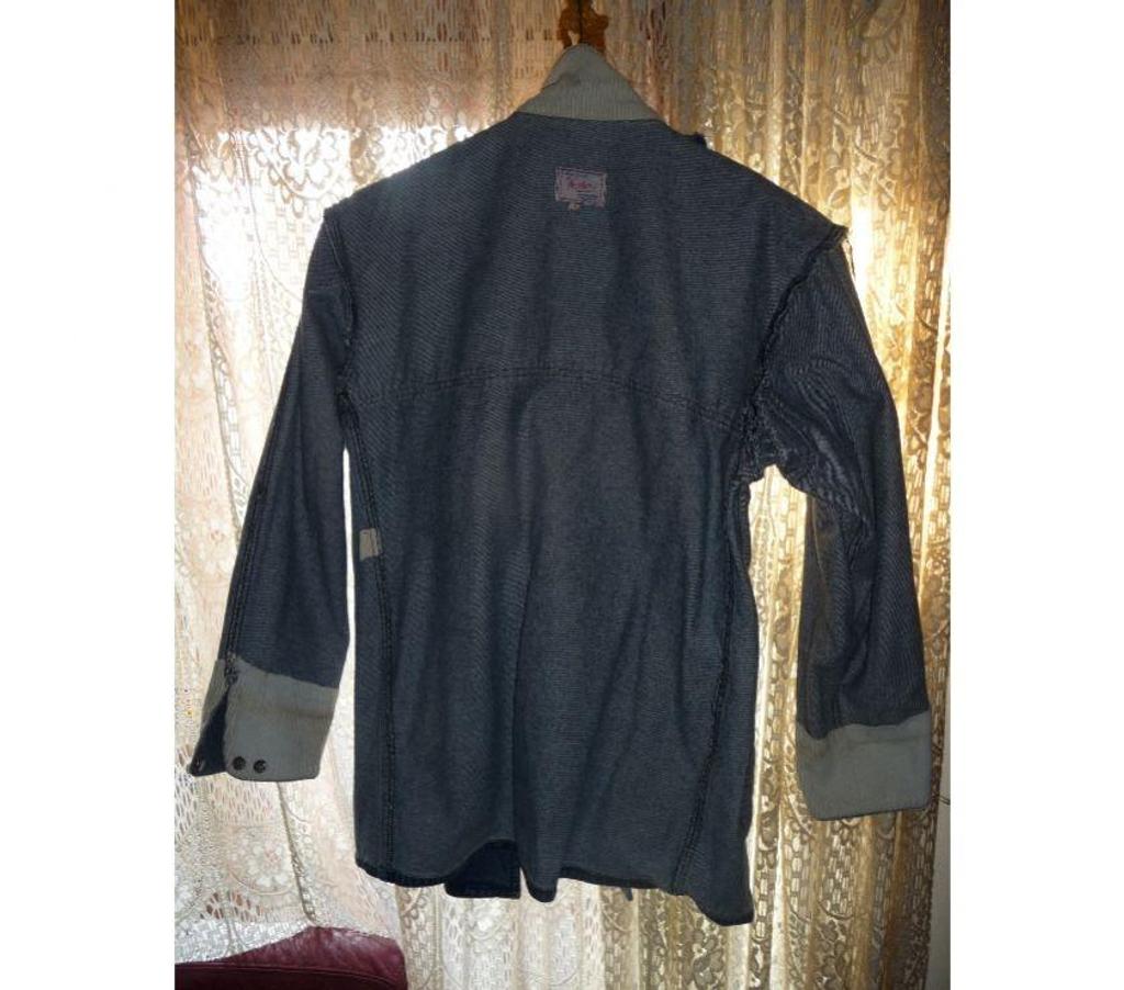 Vêtements occasion Bouches-du-Rhône Aix en Provence - Photos Vivastreet VESTE LEGERE 100 % JEANS BLEU HOMME TAILLE XL MARQUE WORK C
