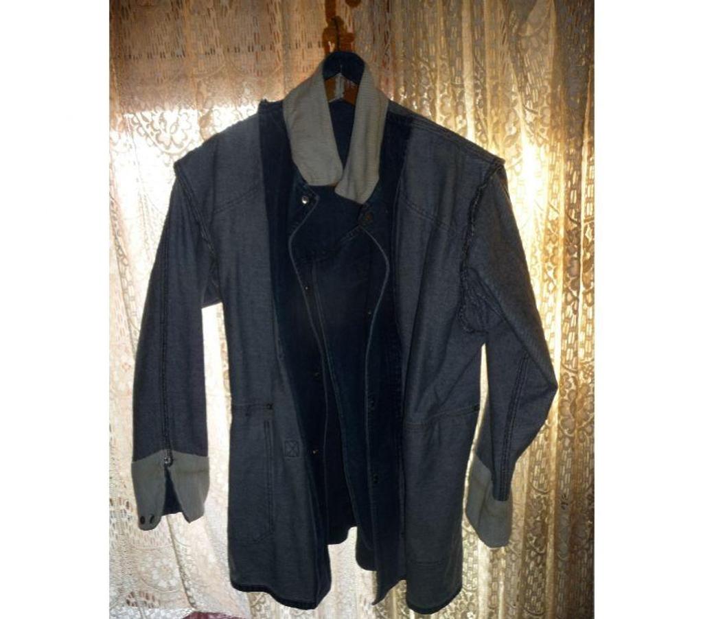 Vêtements occasion Bouches-du-Rhône Aix en Provence - Photos Vivastreet VESTE LEGERE 100 % JEANS BLEU HOMME TAILLE XL MARQUE WORK C