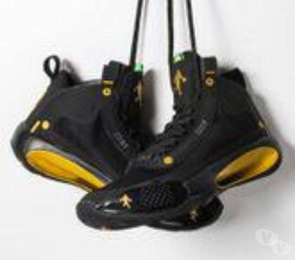 Chaussures et bottes occasion Aix en Provence Aix en Provence - Photos Vivastreet CHAUSSURES BASKET HAUTE NIKE NOIRJAUNE POINTURE 45 NEUVE.
