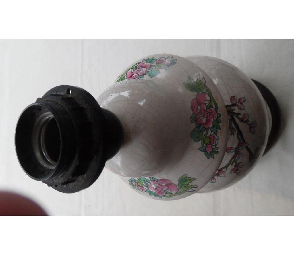 Décoration - art Hérault Castries - 34160 - Photos Vivastreet Lampe de chevet en céramique craquelée décor style asiatique