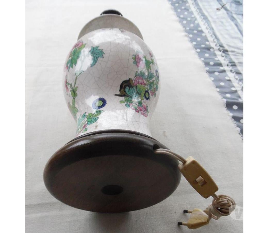 Décoration - art Hérault Castries - 34160 - Photos Vivastreet Lampe de chevet en céramique craquelée décor style asiatique