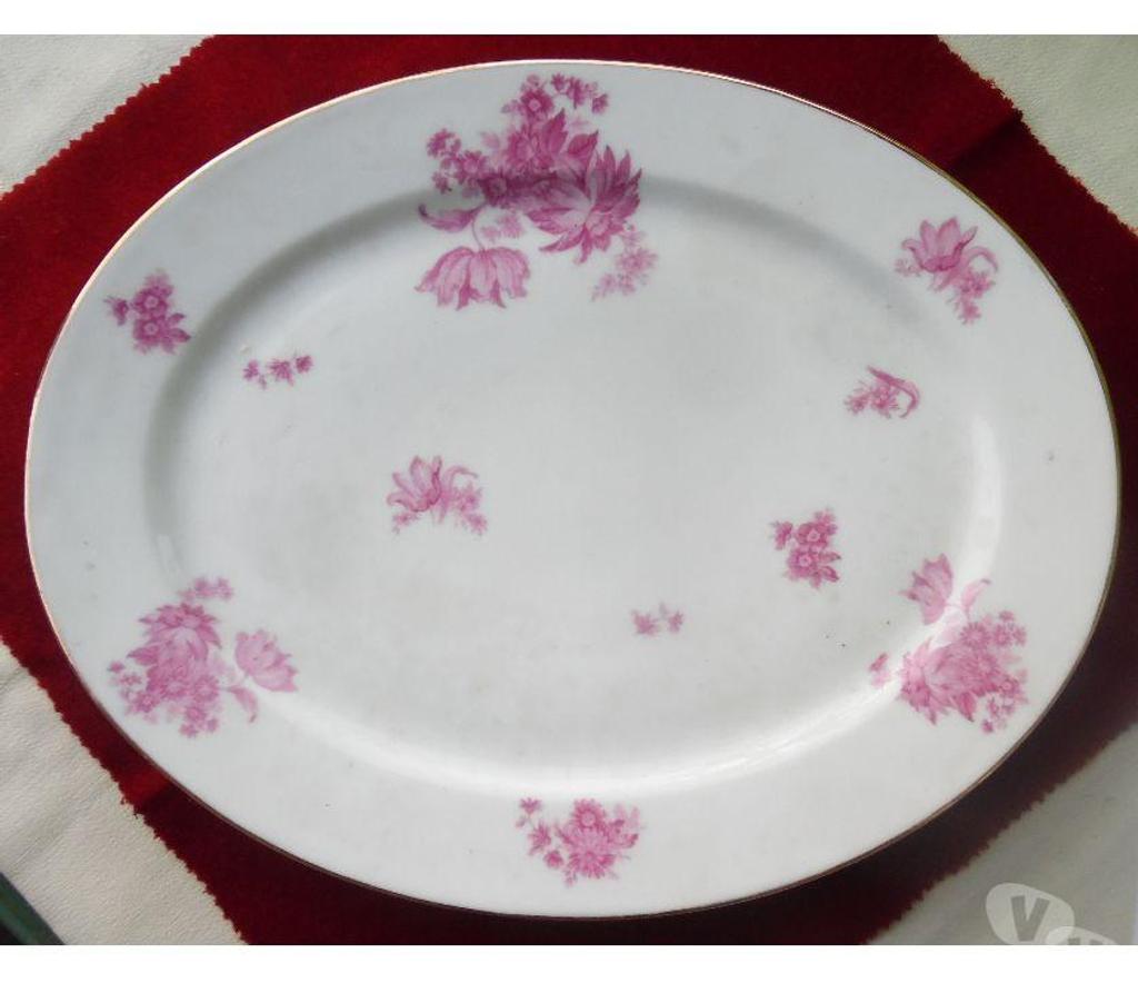 Ameublement & art de la table Hérault Castries - 34160 - Photos Vivastreet 6 Plats divers en porcelaine de Limoges blancs décors fleurs