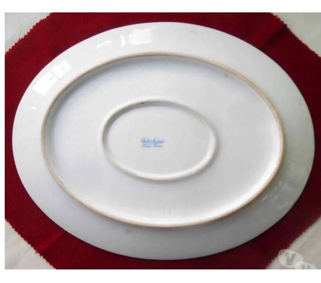 Ameublement & art de la table Hérault Castries - 34160 - Photos Vivastreet 6 Plats divers en porcelaine de Limoges blancs décors fleurs