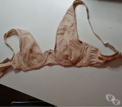 Vêtements occasion Bernes sur Oise Val-d'Oise - Photos Vivastreet SOUTIEN GORGE ARMATURES LASCANA TAILLE 95B (Neuf)