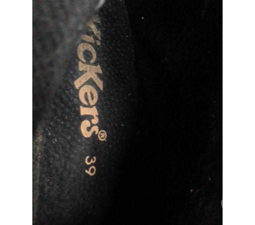 Chaussures Seine-et-Marne Meaux - 77100 - Photos Vivastreet Bottes KICKERS femme, 39