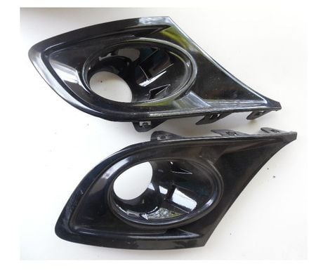 Pièces et services auto Hérault Castries - 34160 - Photos Vivastreet Cause retraite, phares, feu AV-AR- anti brouillard